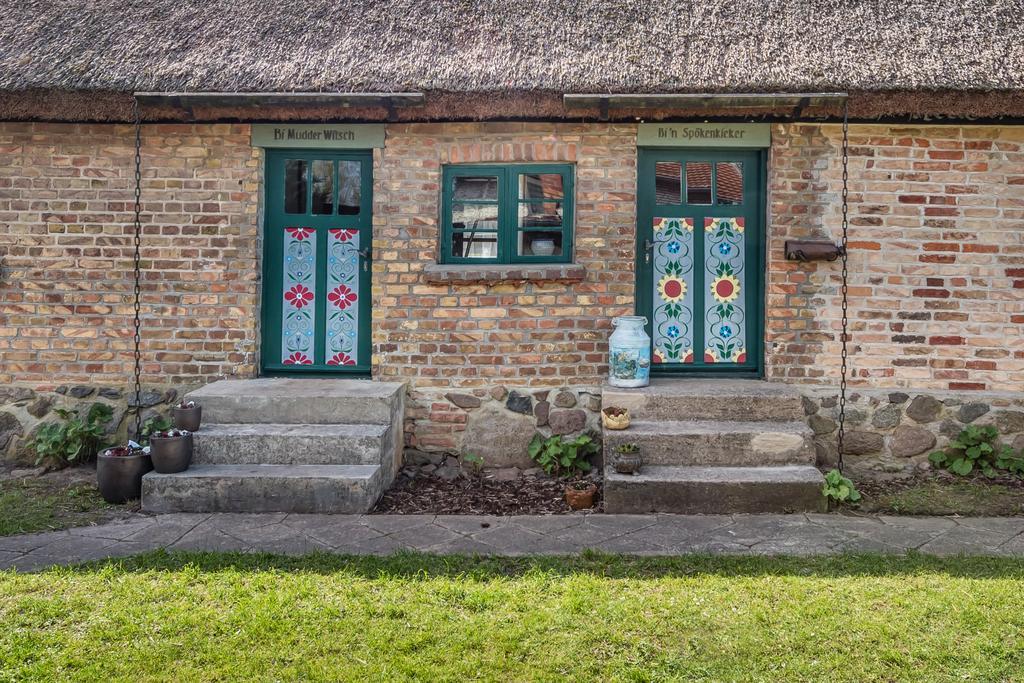 Hexenhaus Auf Ruegen Apartment Rappin Exterior photo